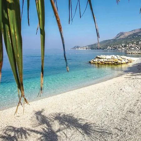 One-bedroom In Apartment